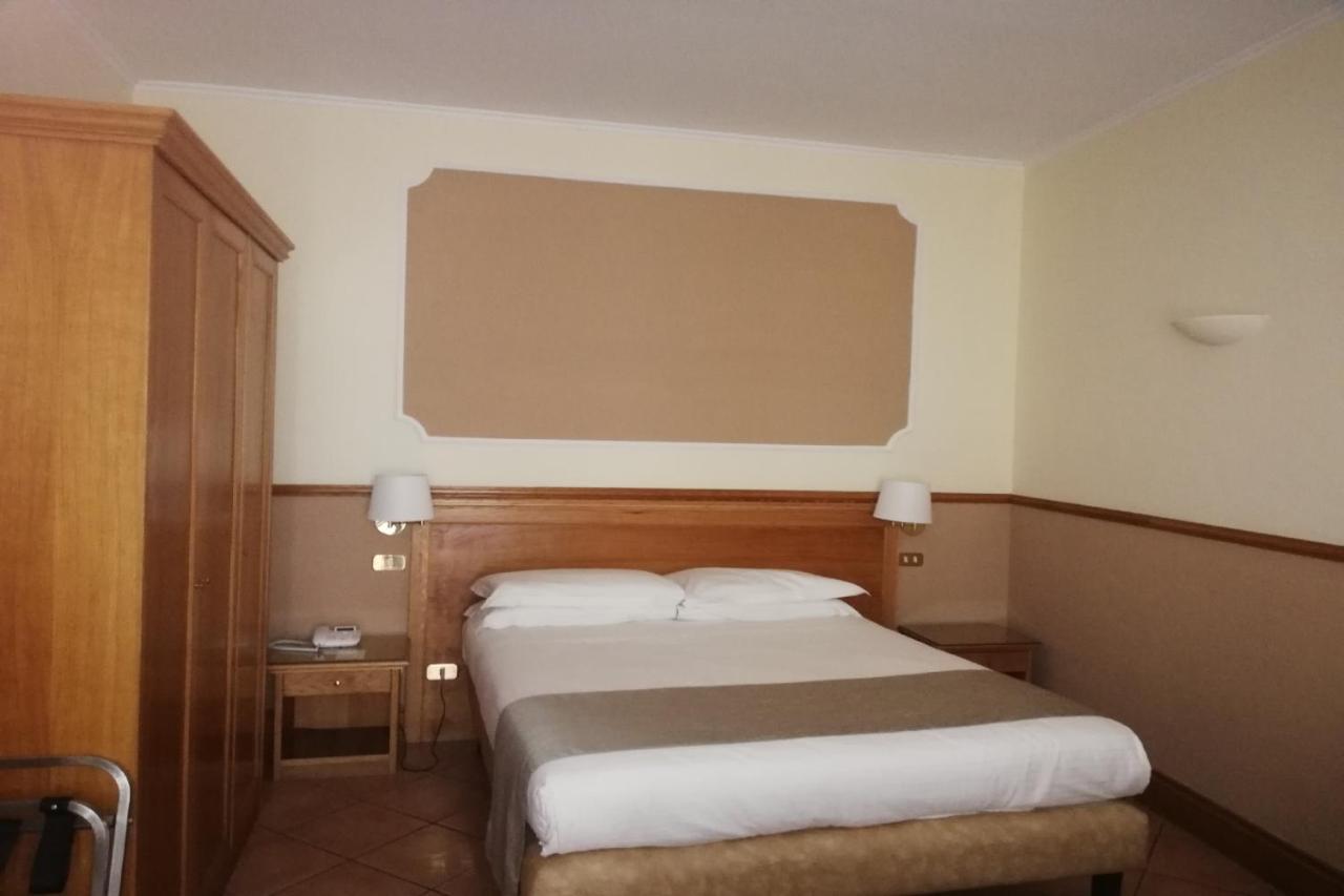Hotel Leopardi Neapol Exteriér fotografie