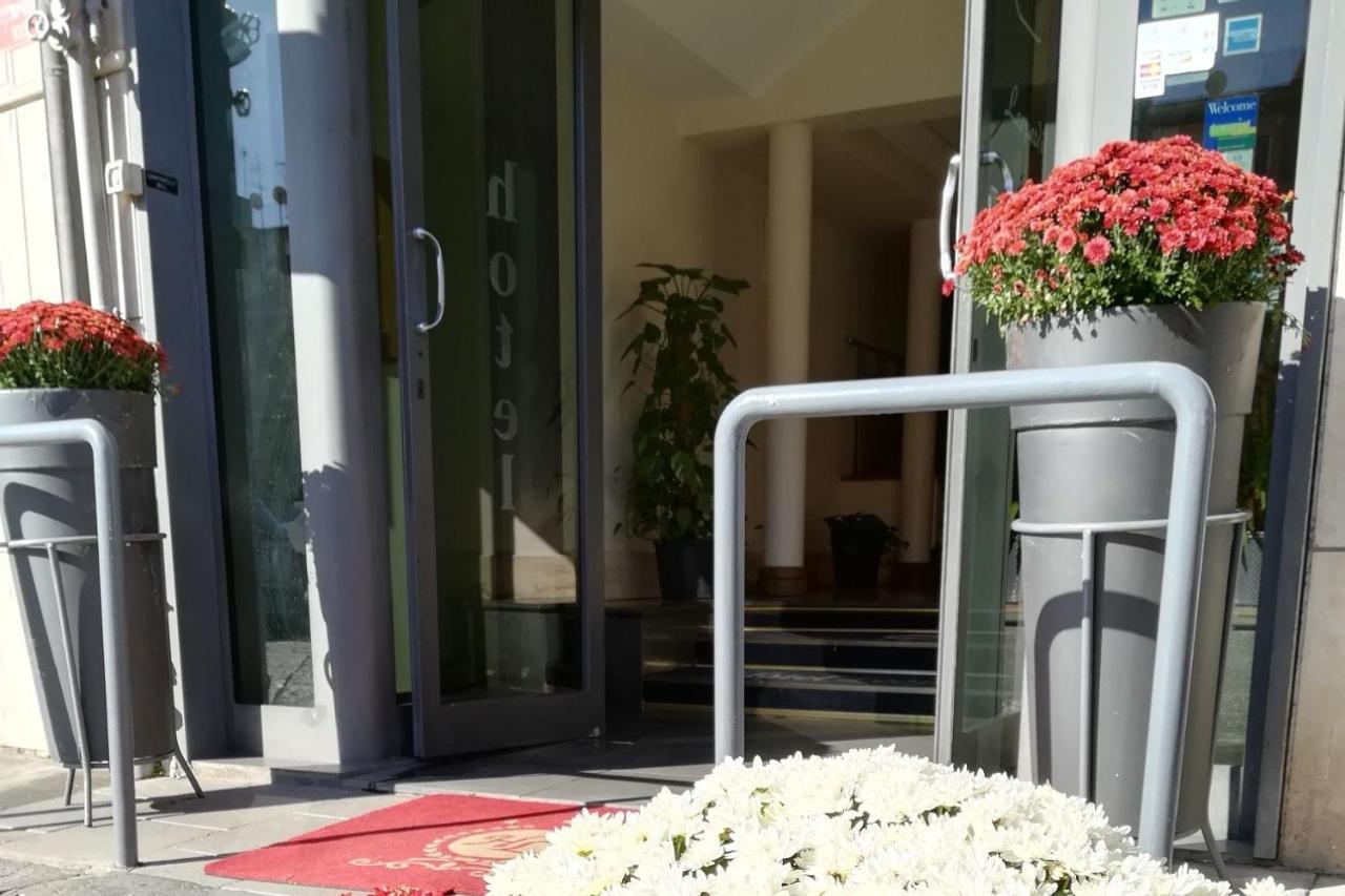 Hotel Leopardi Neapol Exteriér fotografie