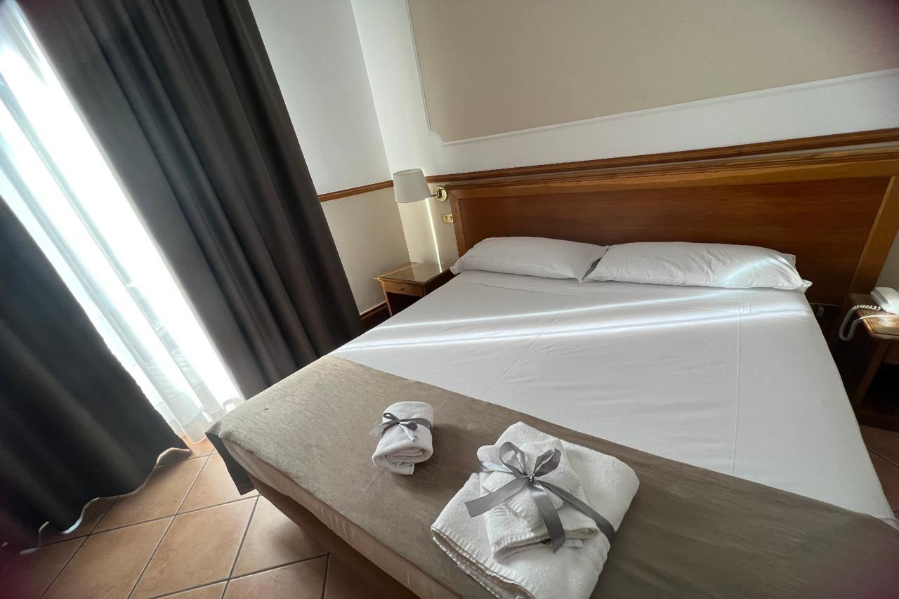 Hotel Leopardi Neapol Exteriér fotografie